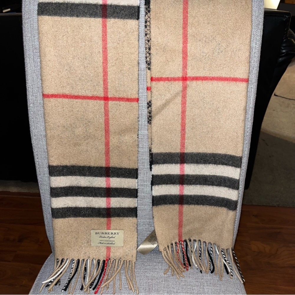 Burberry Check Cashmere Scarf (reversible)